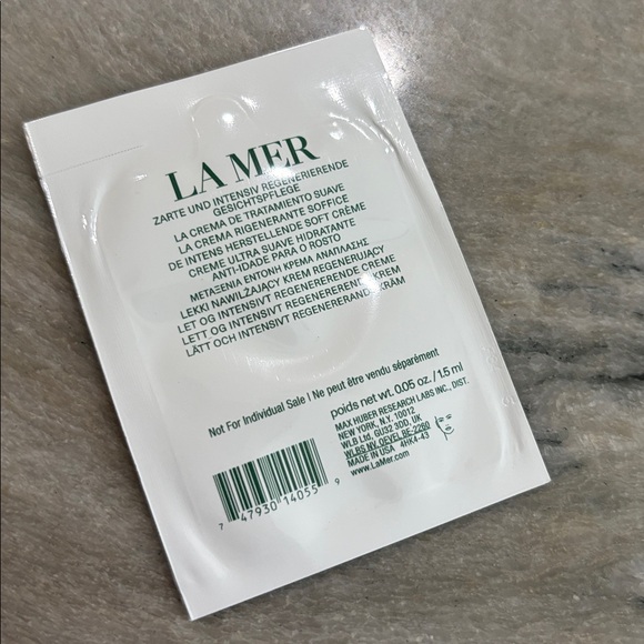 La Mer The Moisturizing Soft Cream - Cream and White one sample - Picture 2 of 2